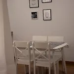 Céntrico piso para 4 al lado del Jardín Botánico